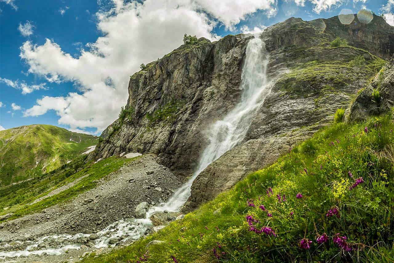 Осетия Софийские водопады