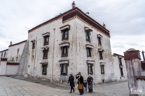 . Мистический Тибет. Кора вокруг Кайласа. Лхаса, дворец Потала, озера Манасаровар, Ямдрок и другие святыни. Непал, Катманду с Trekki.travel