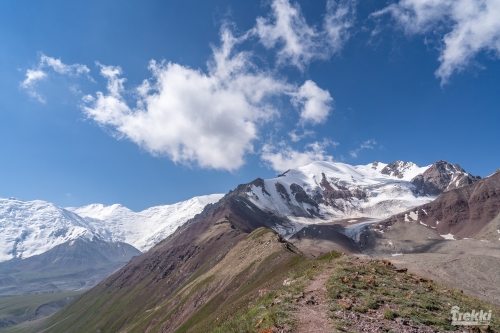 . Пик Ленина 7134 м. Восхождение с комфортом с Trekki.travel