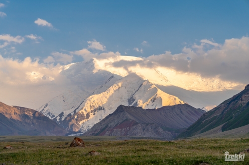 . Пик Ленина 7134 м. Восхождение с комфортом с Trekki.travel
