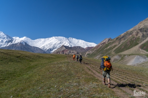 . Пик Ленина 7134 м. Восхождение с комфортом с Trekki.travel
