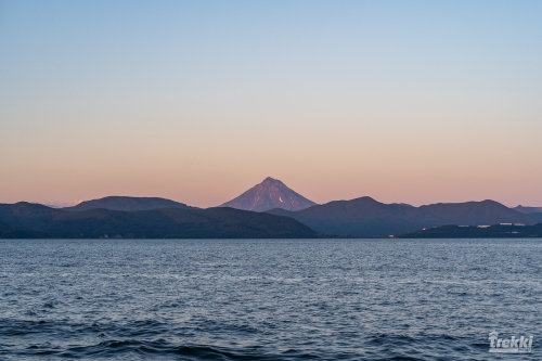 . Камчатка комфорт. Вулканы, водопады, медведи, киты с Trekki.travel