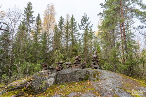 . Ближняя Карелия. Древний вулкан Кирьявалахти, пещеры горы Хийденвуори, музей У Мастера, катер по Ладожским шхерам к островам Рерихов с Trekki.travel