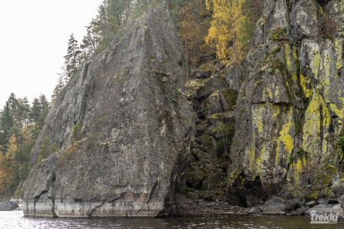 . Ближняя Карелия. Древний вулкан Кирьявалахти, пещеры горы Хийденвуори, музей У Мастера, катер по Ладожским шхерам к островам Рерихов с Trekki.travel