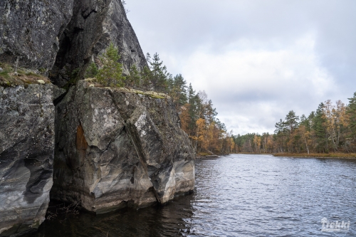. Ближняя Карелия. Древний вулкан Кирьявалахти, пещеры горы Хийденвуори, музей У Мастера, катер по Ладожским шхерам к островам Рерихов с Trekki.travel