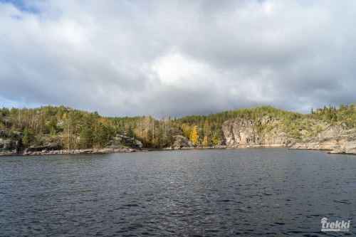 . Ближняя Карелия. Древний вулкан Кирьявалахти, пещеры горы Хийденвуори, музей У Мастера, катер по Ладожским шхерам к островам Рерихов с Trekki.travel