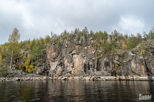 . Ближняя Карелия. Древний вулкан Кирьявалахти, пещеры горы Хийденвуори, музей У Мастера, катер по Ладожским шхерам к островам Рерихов с Trekki.travel