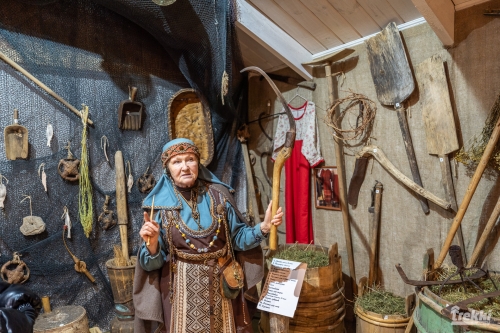 . Ближняя Карелия. Древний вулкан Кирьявалахти, пещеры горы Хийденвуори, музей У Мастера, катер по Ладожским шхерам к островам Рерихов с Trekki.travel